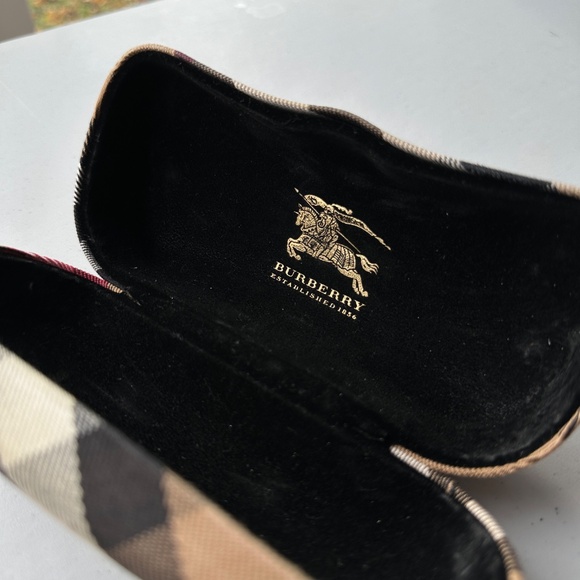 Authentic Burberry Nova Check Glass Case - Picture 4 of 6